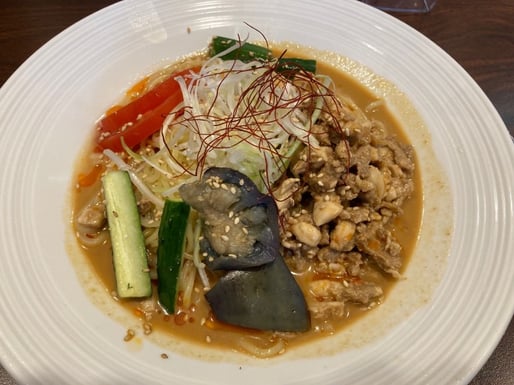 夏野菜の冷やし担担麺
