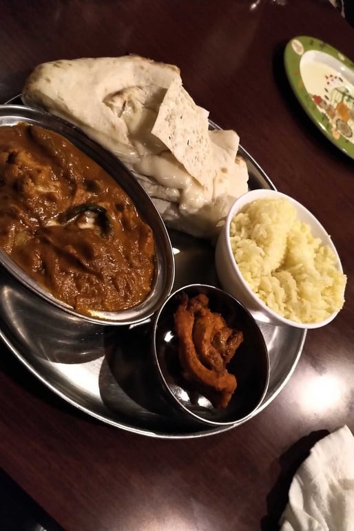 野菜カレー チーズナン 激辛