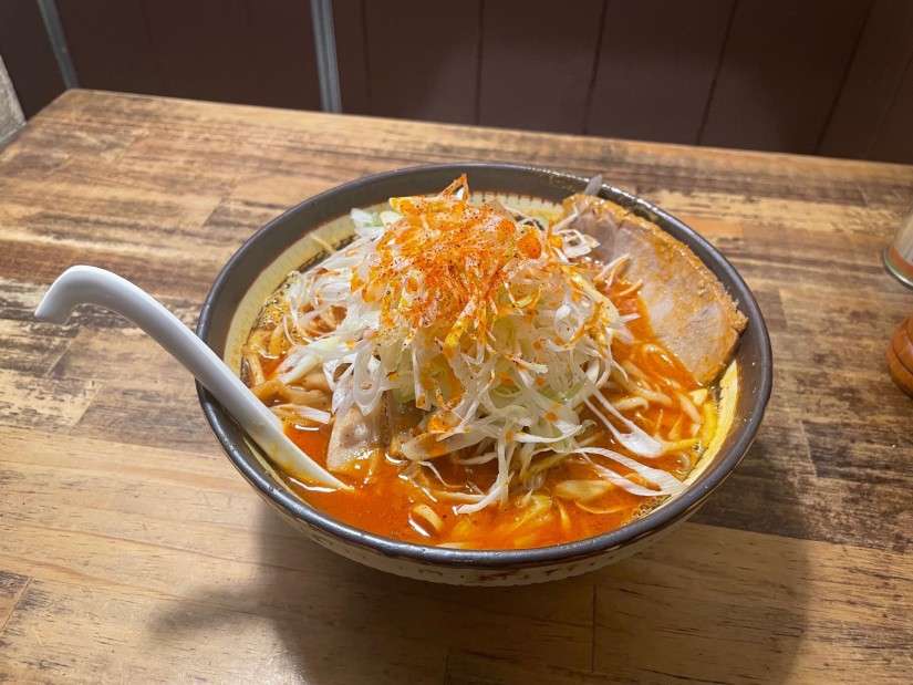 鉄火麺
