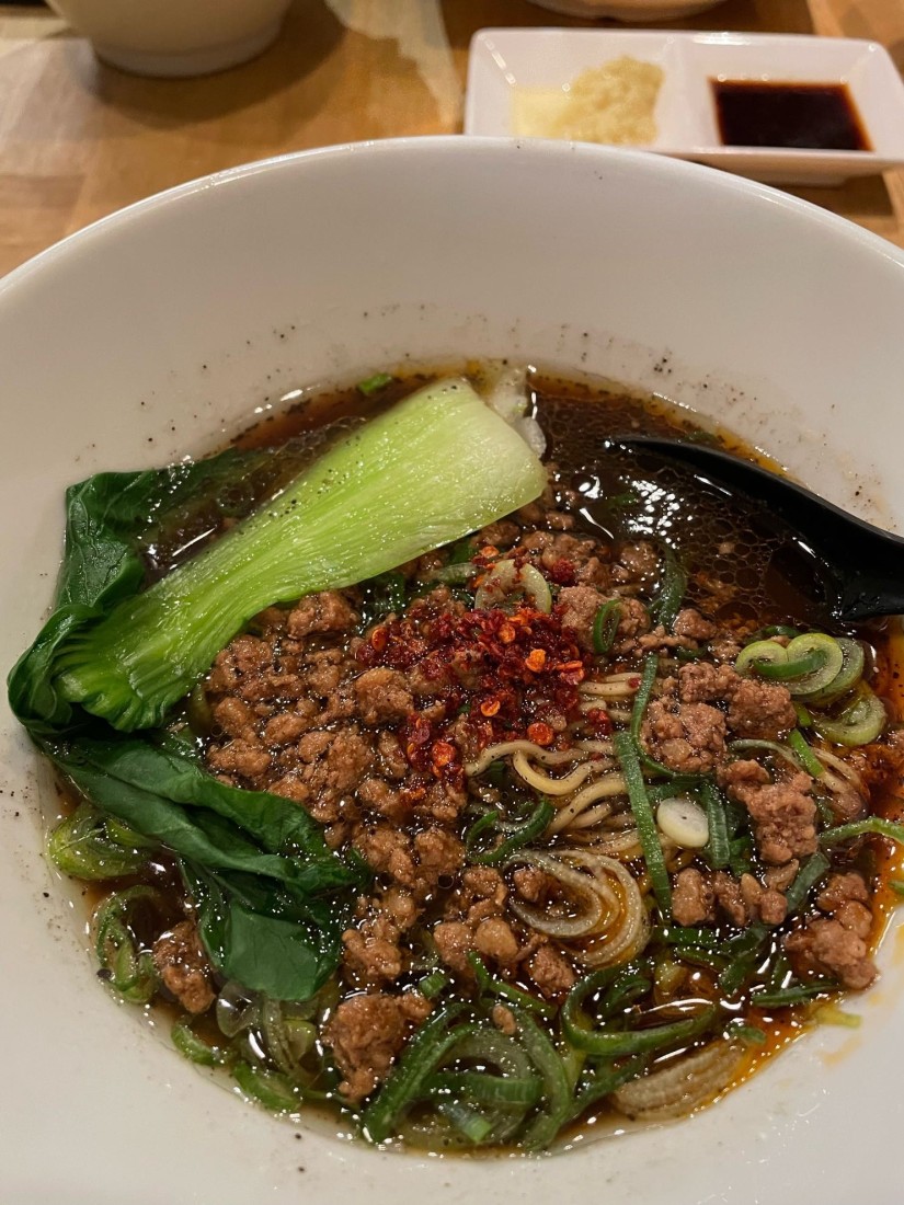 黒胡麻担々麺