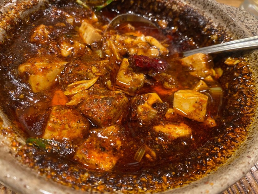 麻婆豆腐 マグマ