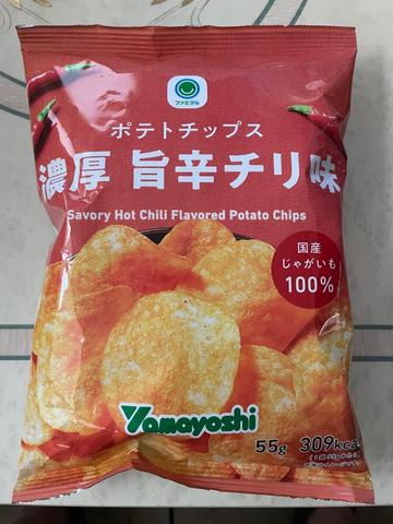 ファミマル ポテトチップス 濃厚 旨辛 チリ味