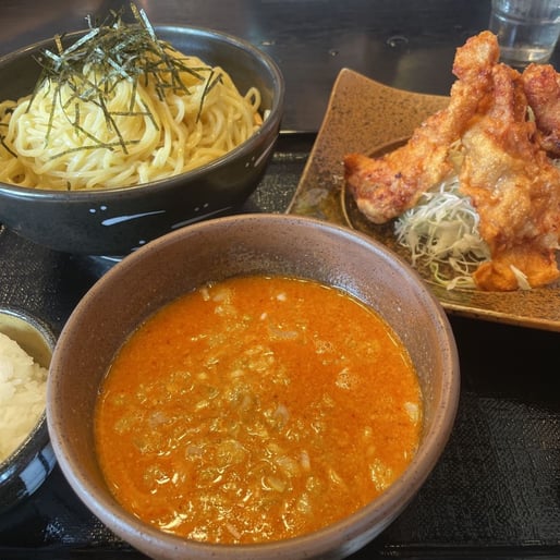 つけタンタンめんとから揚げ