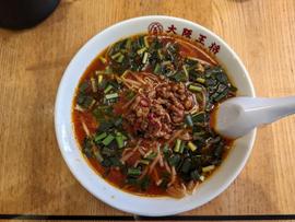 肉盛り台湾ラーメン