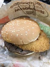 ブッチャー・ダブルミートBBQチーズバーガー 旨辛