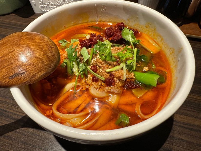 激辛!麻辣刀削麺