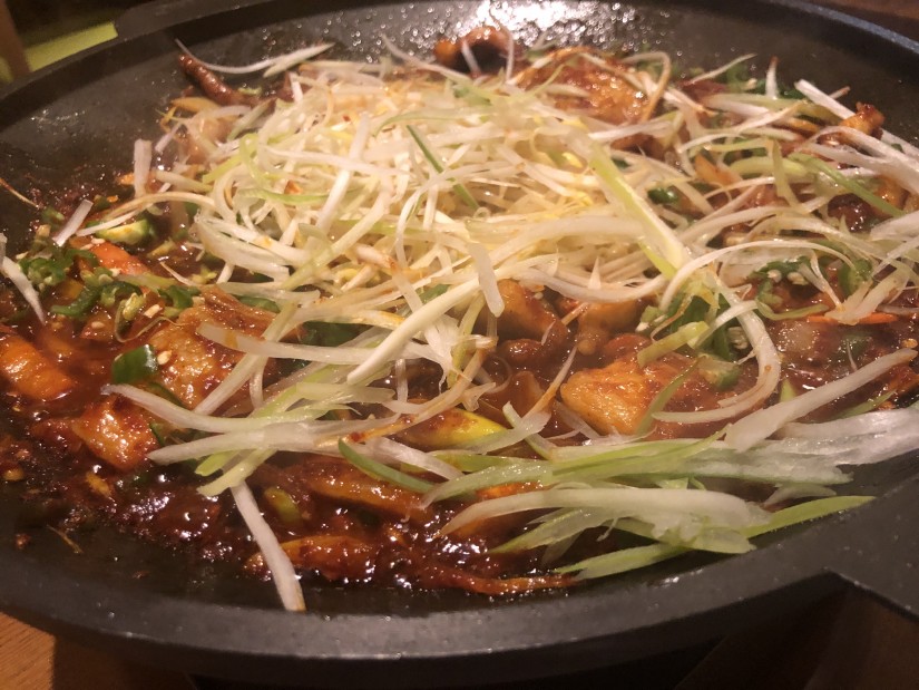 フジサン盛り蛸ボッサム（蛸と豚肉の激辛炒め）