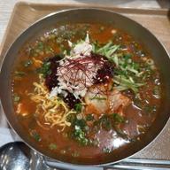 赤辛韓国冷麺