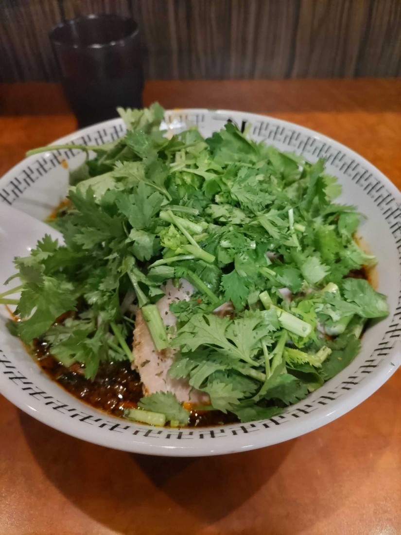 Wパクチー、ニンニク、辛さ増し