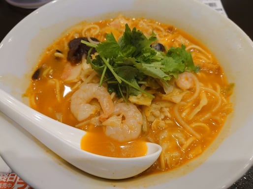 トムヤムクンちゃんぽん