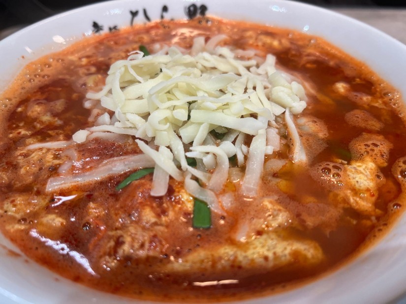 辛麺地獄チーズトッピング 3.25KM - 辛麺 ひら野:熊本県 | 辛メーター