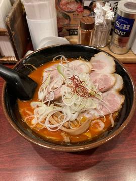 鉄火麺チャーシュー