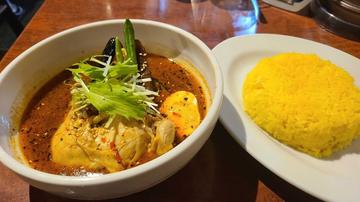 骨付きスープチキンカレー(黄、8番)