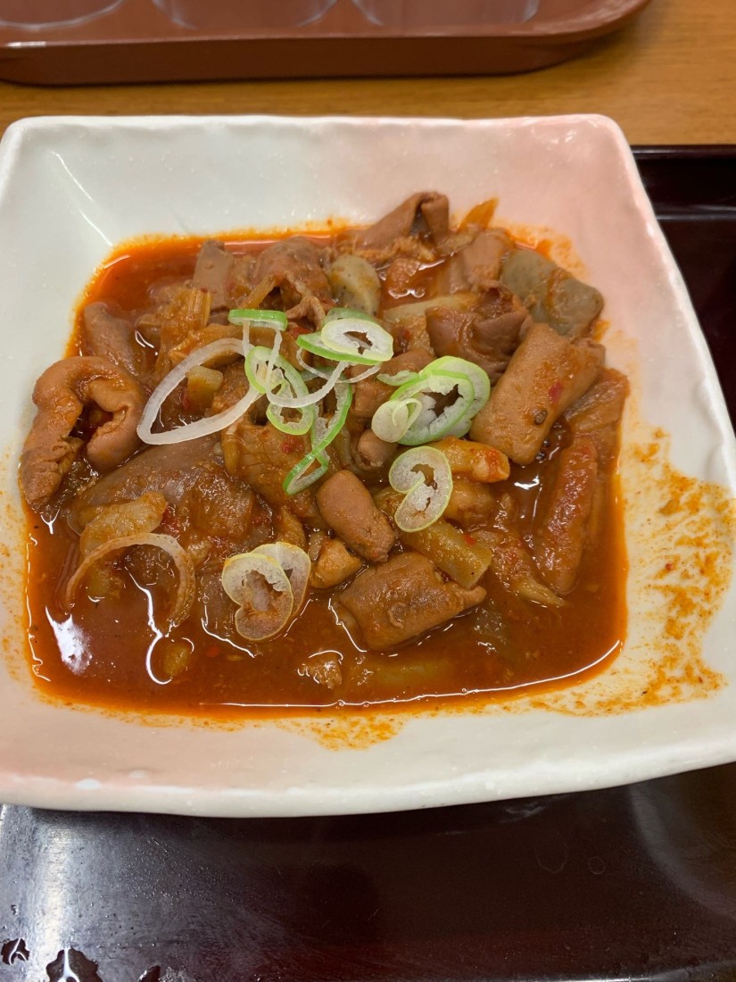 赤パンチ(もつ煮込み)