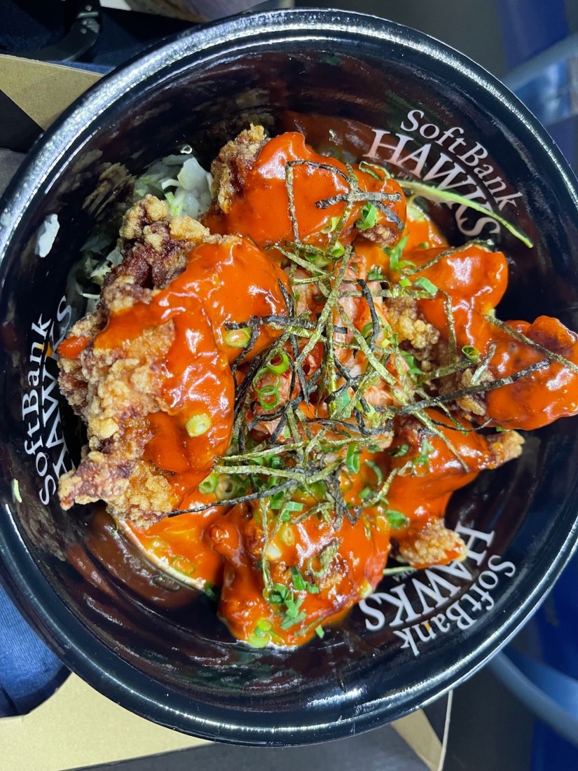 板東投手のヤンニョムチキンマヨから丼