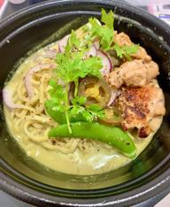 グリーンカレーのませそば