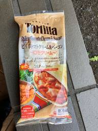 トルティーヤ ピリ辛トマトクリーム＆ベーコン 〜ロゼクリーム〜 辛口
