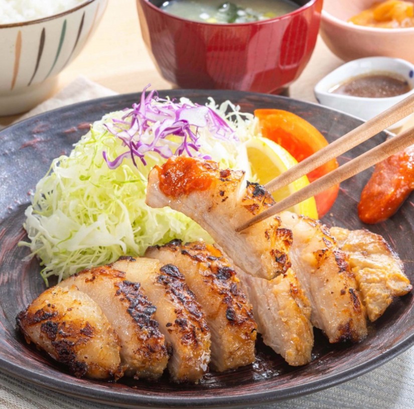豚トロみそ漬け炭火焼きのとうがらし味噌