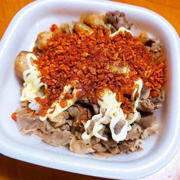 マヨにんにくファイヤー牛丼