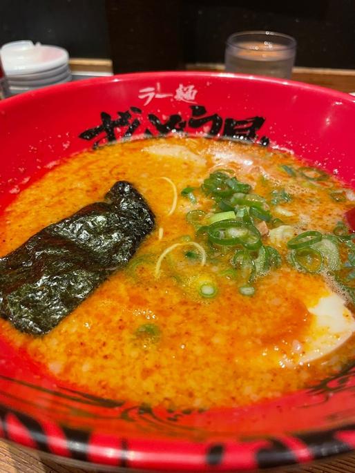 元味HOTラーメン HOT