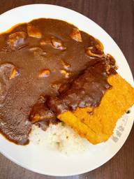 焙煎スパイスのチキンカレー チキンカツ 10辛