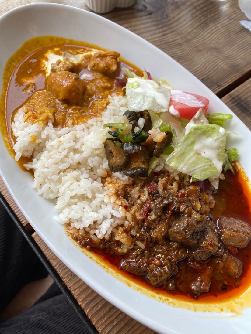 バターチキンカレー/ビーフカレー