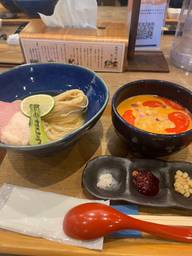 冷やし坦々昆布水つけ麺