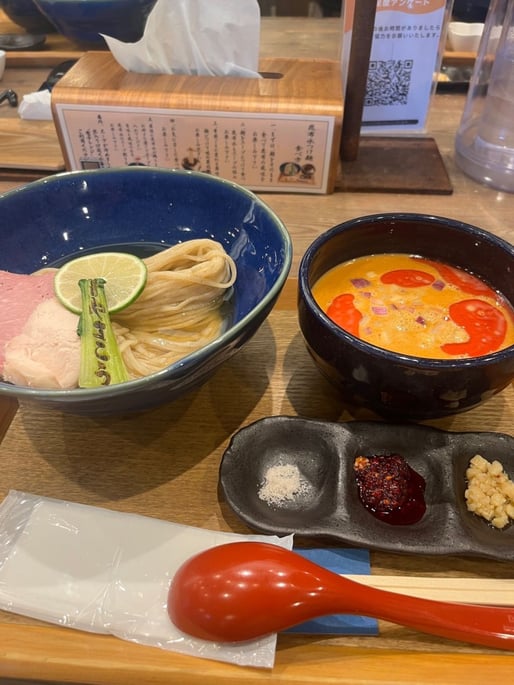 冷やし坦々昆布水つけ麺