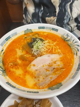 ぴり辛とんこつネギラーメン