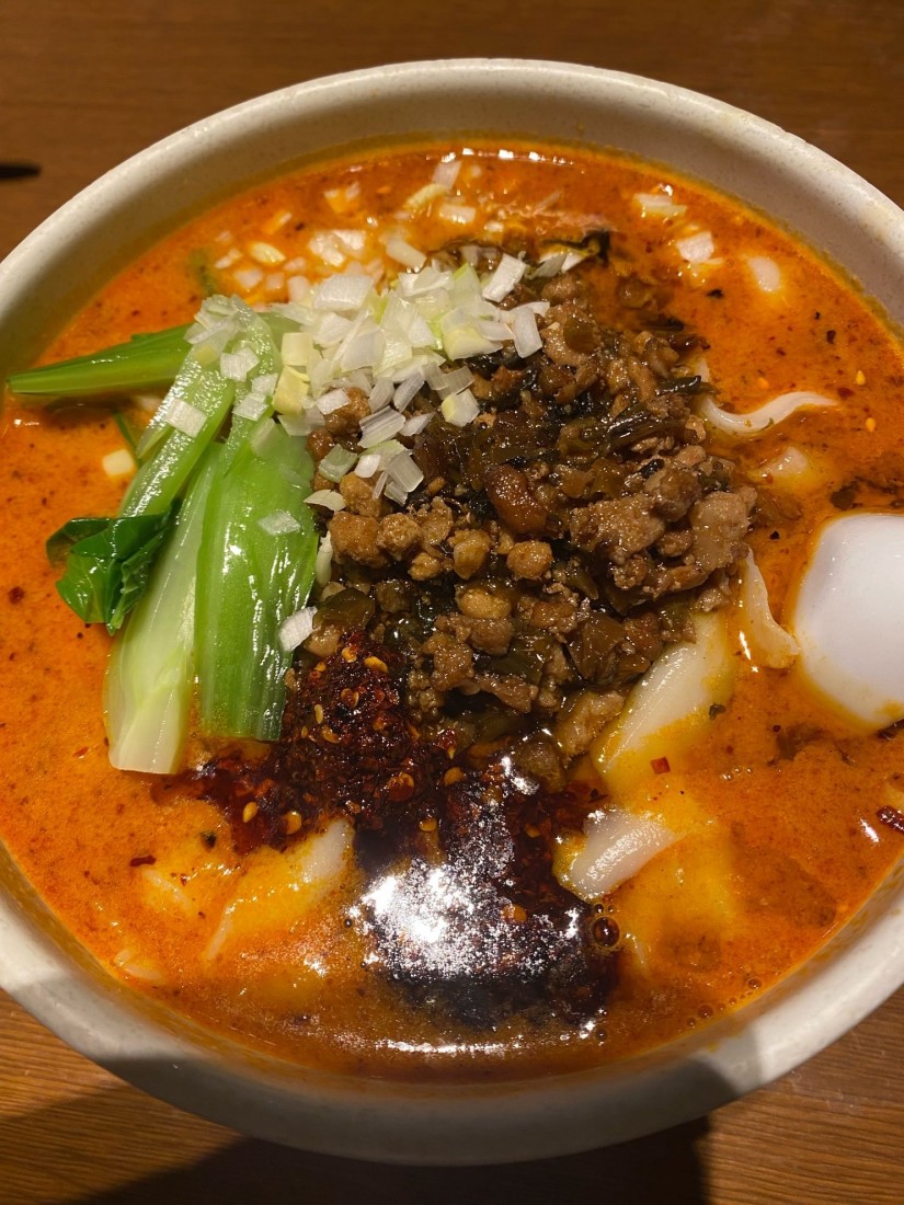 四川坦々刀削麺 極