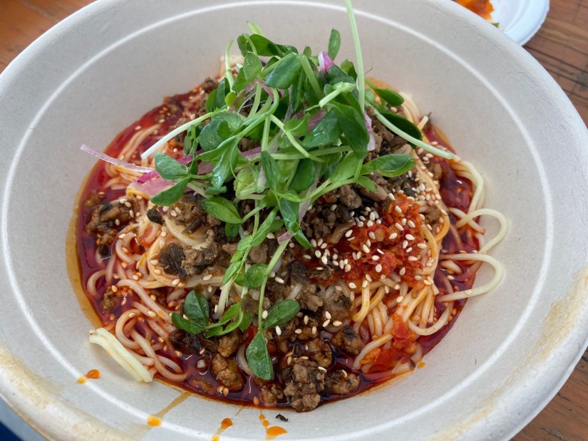 冷やし本場四川担々麺  地獄辛