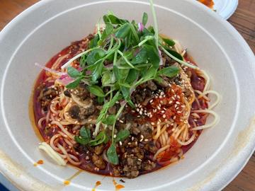 冷やし本場四川担々麺  地獄辛