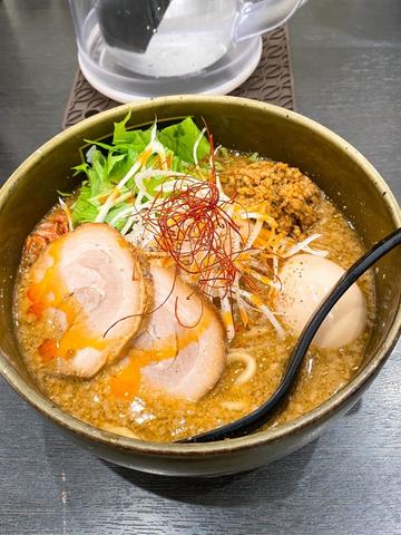 濃厚胡麻みそ坦々麺