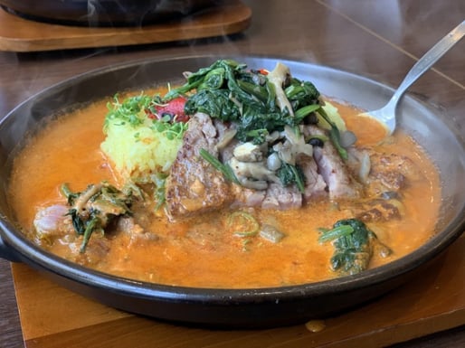 豚肩ロースステーキカレー 青唐辛子10辛