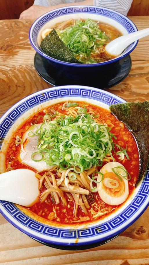 激辛蒙古醤醤油豚骨麺 激辛