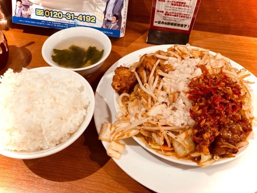 肉野菜炒め 限定味ぽん旨ピリ 普通