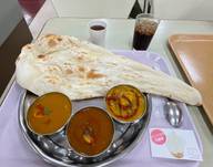 ８番カレー3品➕ナン➕ミニソフト ホット