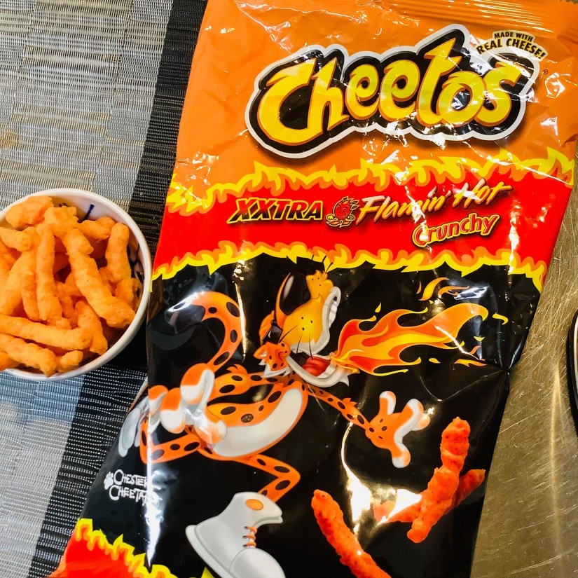 チートス Flamin'Hot 激辛チーズ味