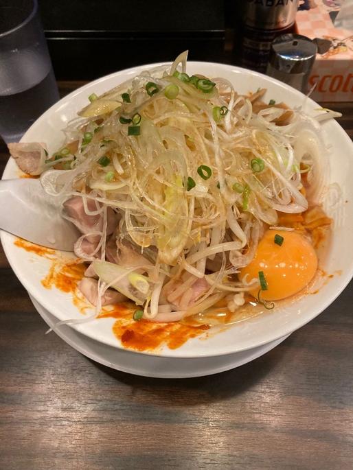 辛味まぜそば 大と中の間