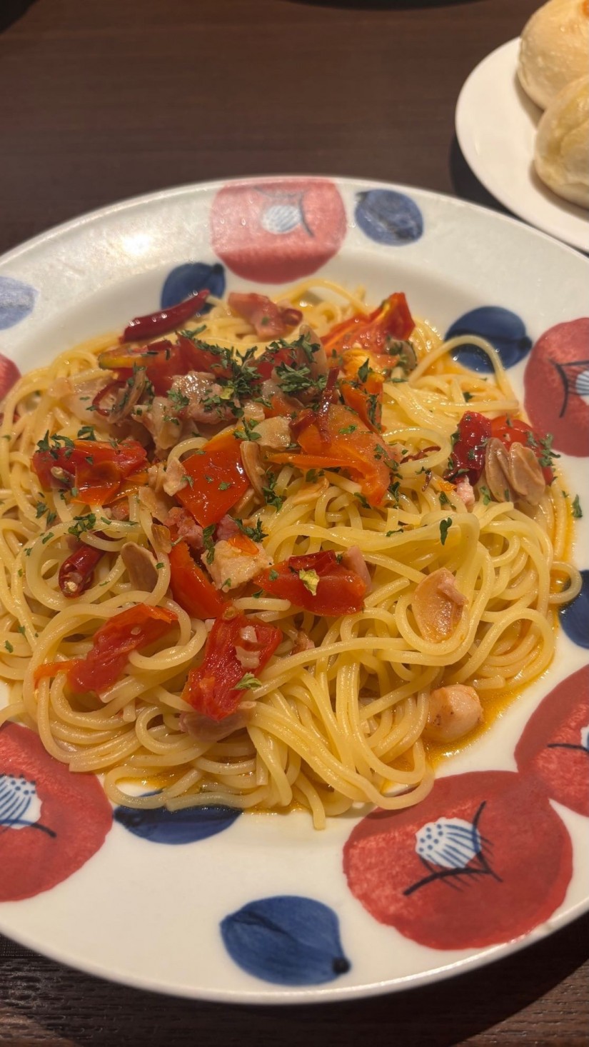 セミドライトマトの辛口ペペロンチーノ