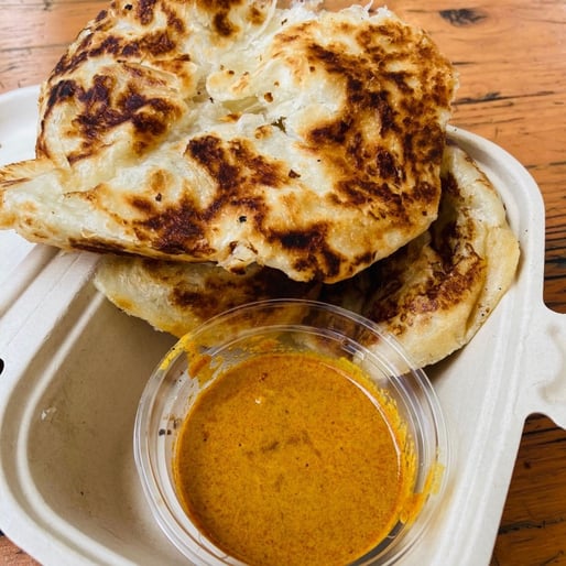 マレーシアロティ（カレーソース付） 1辛