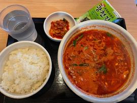 ユッケジャンスープとごはんセット