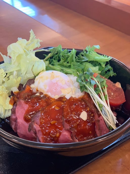 悪魔的ローストビーフ丼