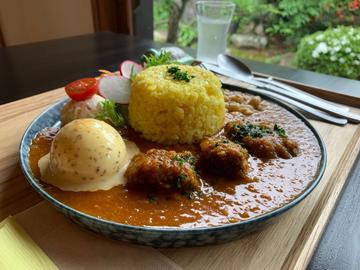 和牛ほほ肉のとろとろスパイスカレー
