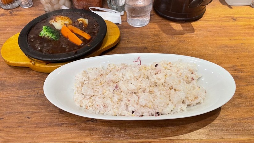 濃厚牛すじ煮込み野菜カレー 超激辛