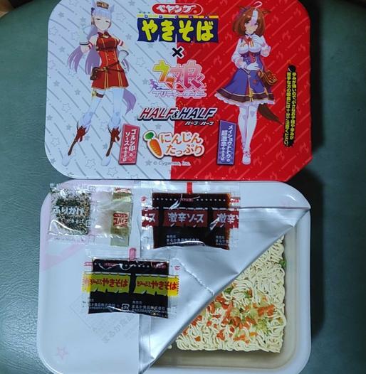 ペヤング ゴルシ印のソースやきそば×メイショウドトウの超激辛

