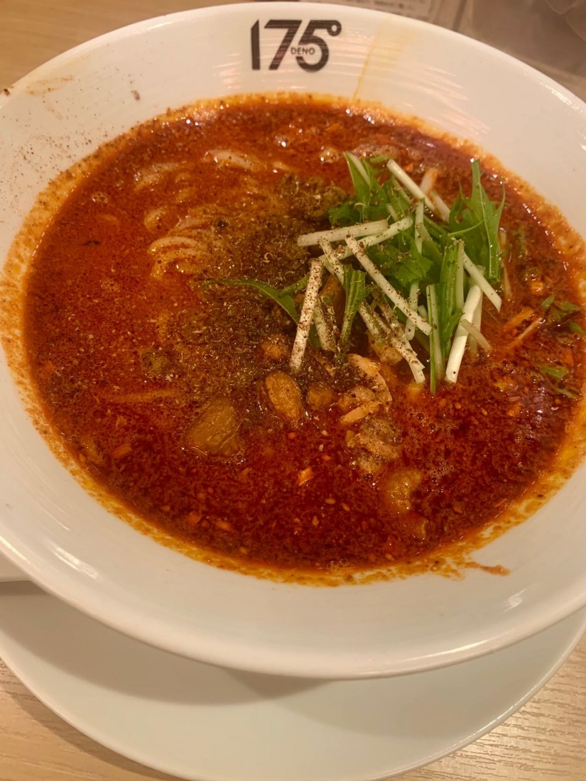 白ごま担々麺(汁あり) シビレ6振り、辛さ10倍辛(激辛)