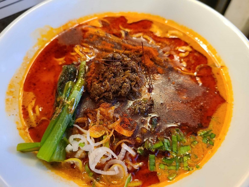 錦鯉(汁あり)担々麺 鬼殺し(4倍)