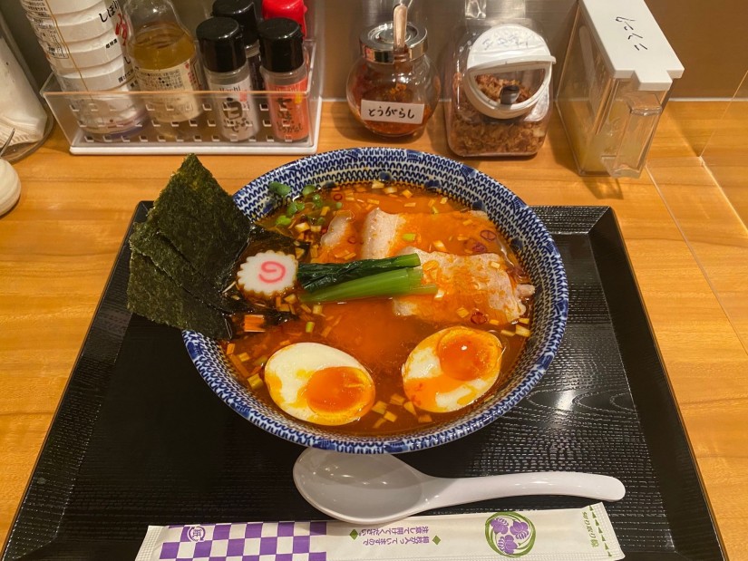 特製辛塩ラーメン