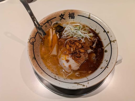 毛沢東味噌とんこつ